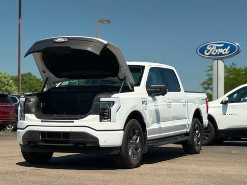 Used 2024 Ford F150 Lightning Flash AWD/4WD image 45