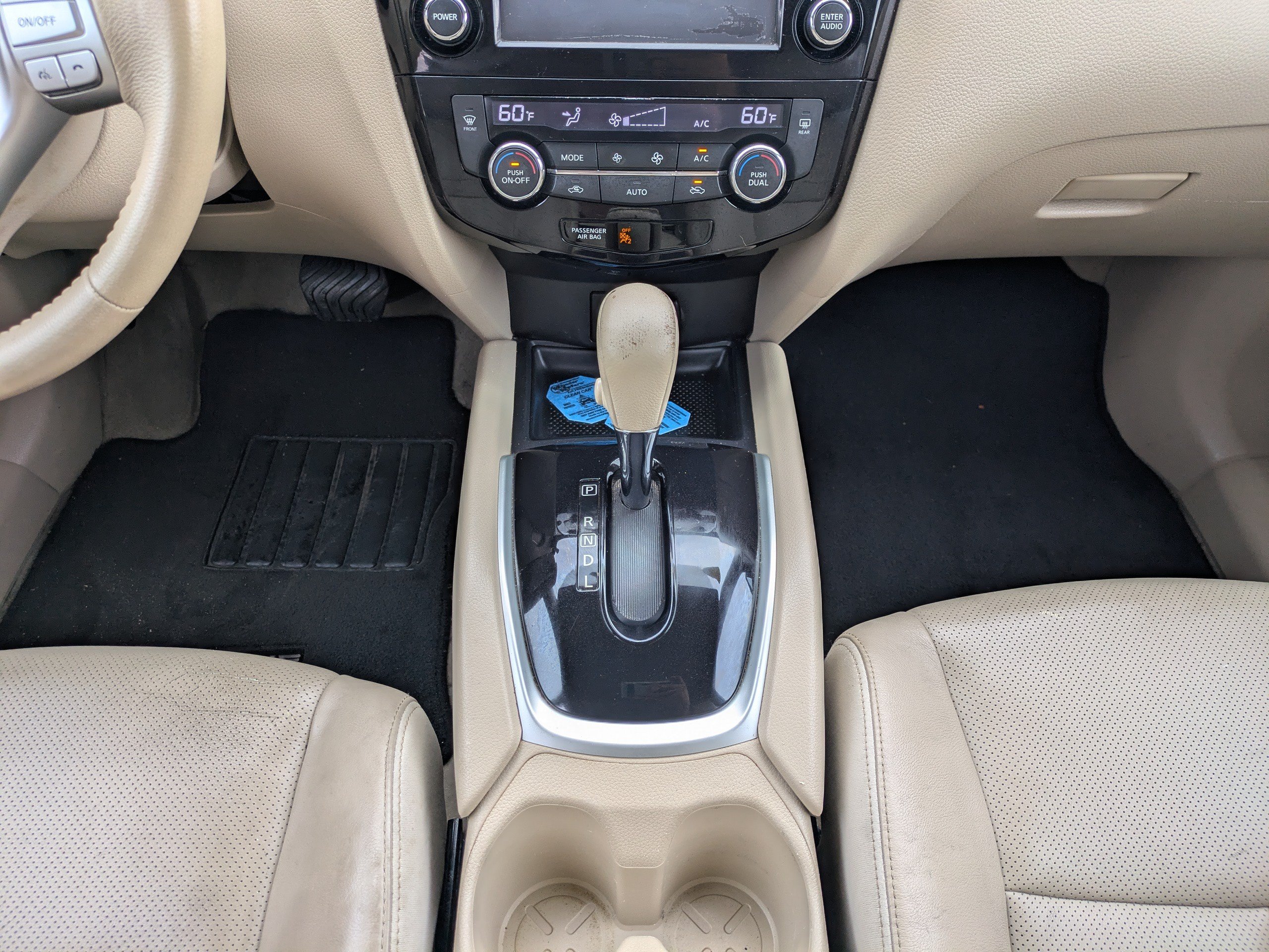 Used 2015 Nissan Rogue SL w/ SL Premium Package FWD image 18