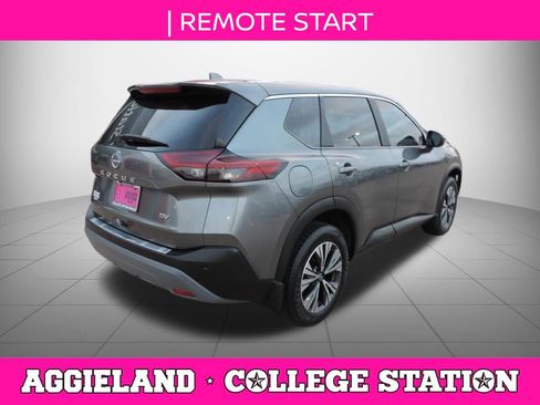 Certified 2023 Nissan Rogue SV image 4