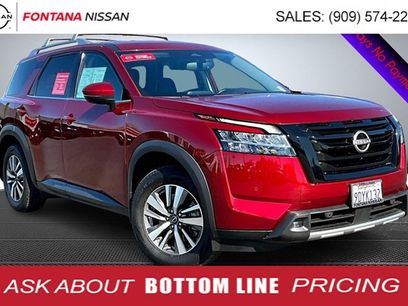 Certified 2022 Nissan Pathfinder SL w/ SL Black Package