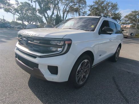 New 2025 Ford Expedition King Ranch image 9