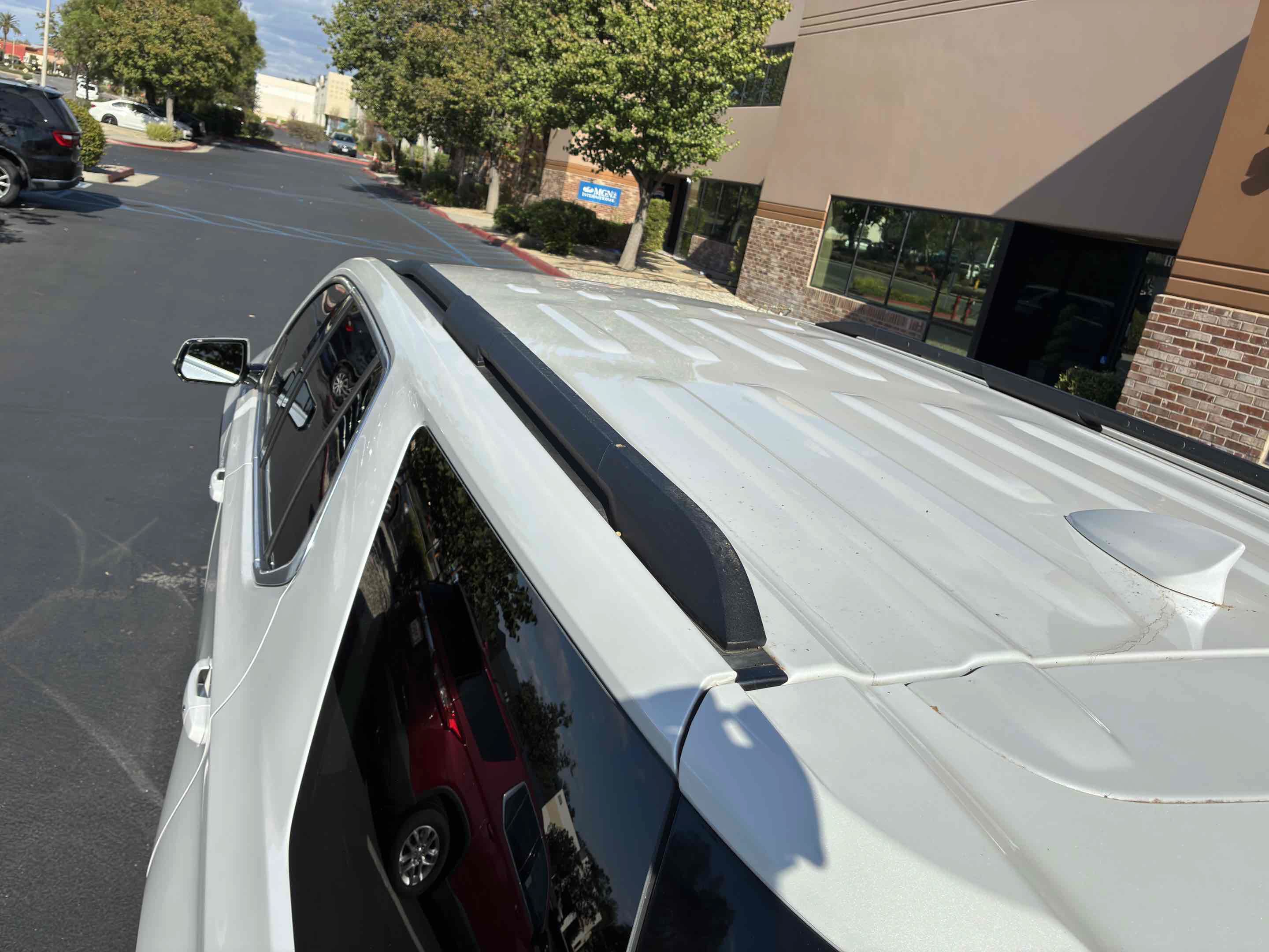 Used 2019 Chevrolet Traverse LT FWD image 11