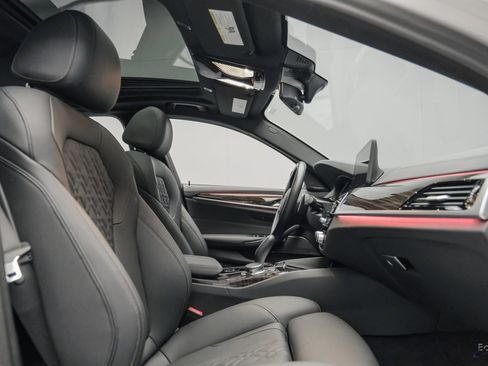 Used 2023 BMW 540i w/ M Sport Package image 45