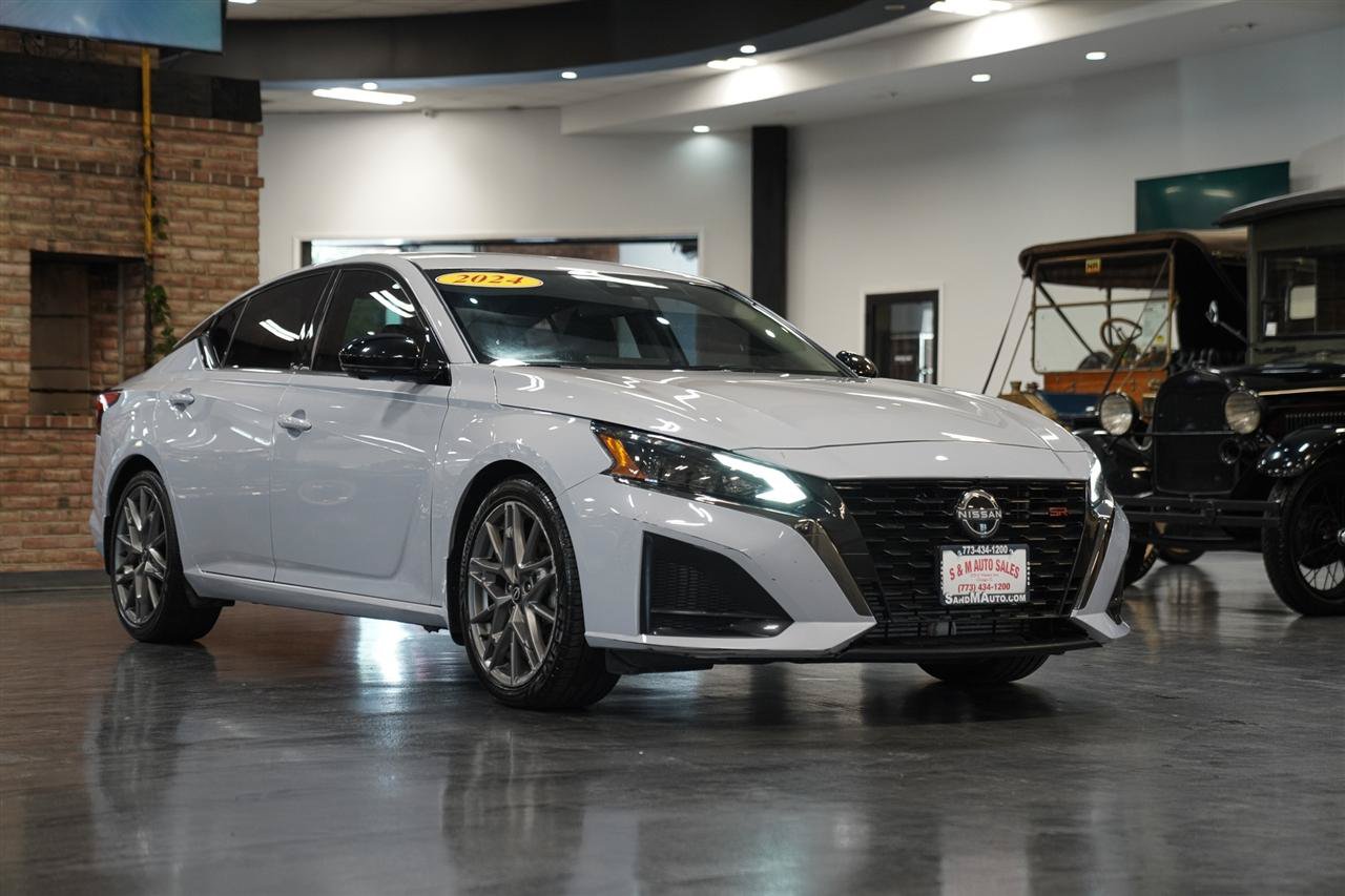Used 2024 Nissan Altima 2.0 SR FWD image 5