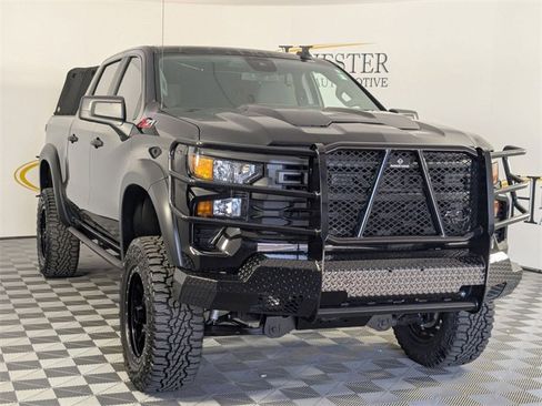 Used 2024 Chevrolet Silverado 1500 Custom Trail Boss image 2