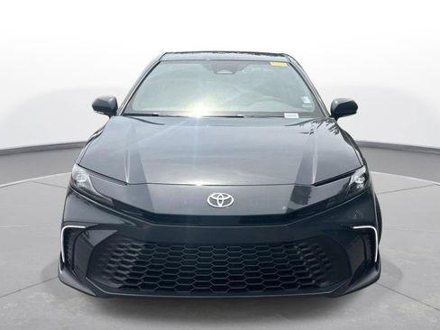 Used 2026 Toyota Camry SE FWD image 2