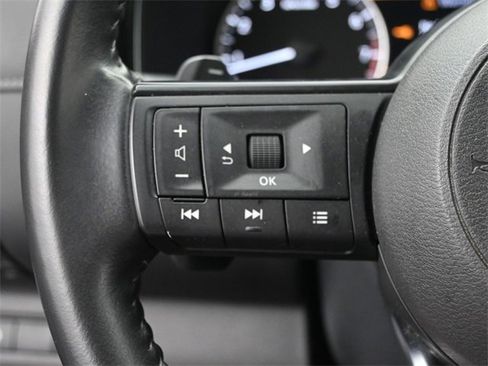 Used 2024 Nissan Pathfinder SV w/ Lighting Package (N92) image 21