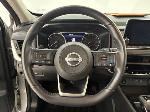 Used 2024 Nissan Rogue SV w/ SV Premium Package AWD/4WD image 22