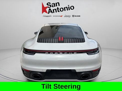 Used 2022 Porsche 911 Carrera image 3