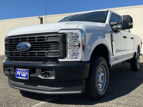 New 2026 Ford F350 XL w/ 360-Degree Camera Package AWD/4WD image 63