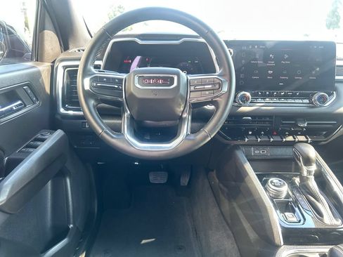 Used 2024 GMC Canyon Elevation w/ Elevation Premium Package AWD/4WD image 14