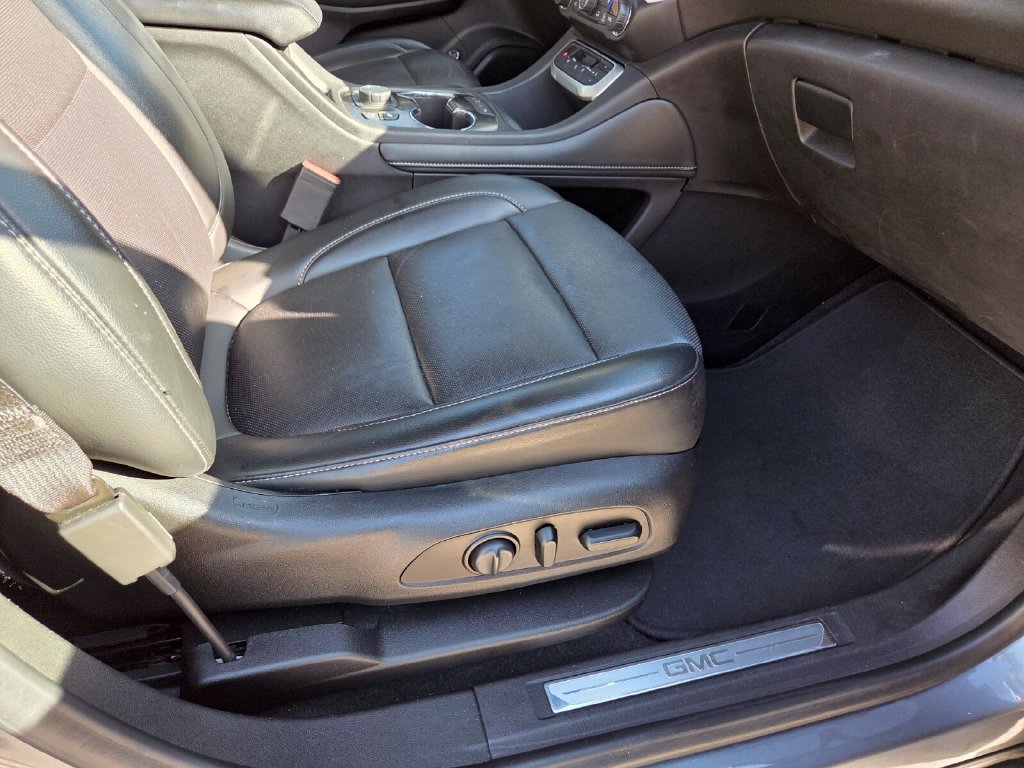 Used 2021 GMC Acadia SLT w/ Elevation Edition FWD image 28