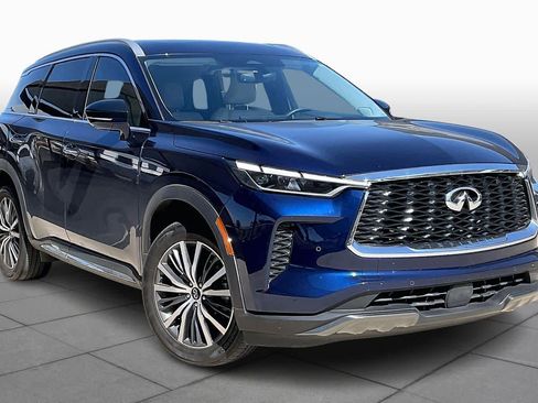 Used 2023 INFINITI QX60 Sensory w/ Vision Package image 2
