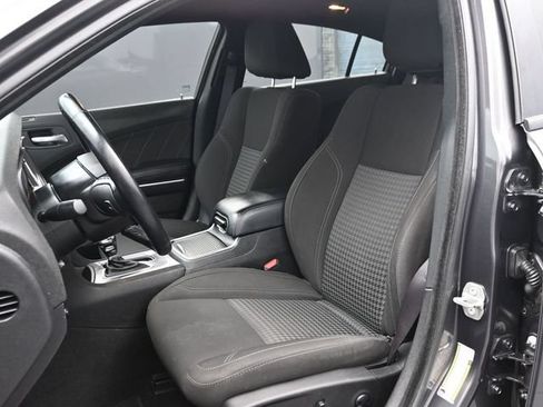 Used 2023 Dodge Charger SXT RWD image 9