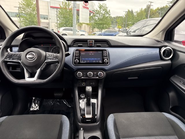 Used 2024 Nissan Versa SV FWD image 11