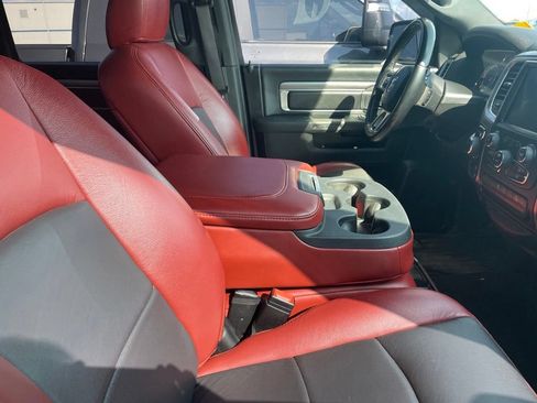 Used 2022 RAM 1500 Warlock AWD/4WD image 2