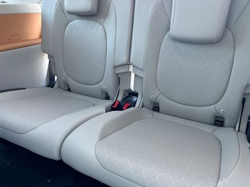 New 2025 Volkswagen ID. Buzz 1st Edition image 14