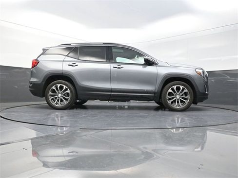 Used 2021 GMC Terrain SLT image 34