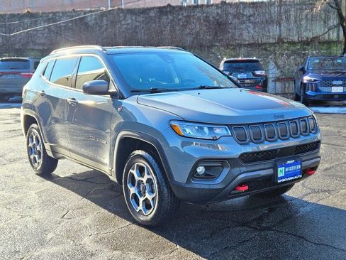 Used 2022 Jeep Compass Trailhawk w/ Trailhawk Convenience Group image 7