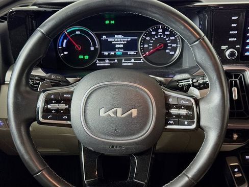 Certified 2024 Kia Sorento EX AWD/4WD image 11