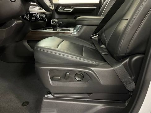 Used 2024 GMC Sierra 1500 SLT w/ SLT Premium Plus Package RWD image 33