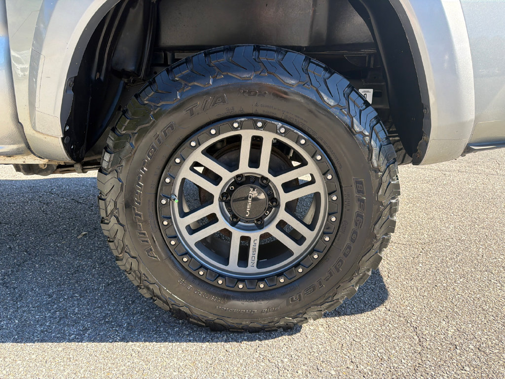Used 2019 Toyota Tacoma SR5 AWD/4WD image 19