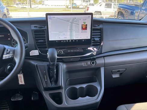 Used 2023 Ford Transit 350 XLT image 6