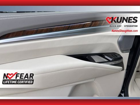 Used 2025 Cadillac Escalade Sport Platinum AWD/4WD image 36