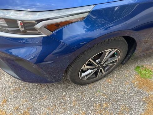 Used 2022 Kia Forte LXS image 5