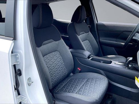 New 2026 Nissan Kicks SV FWD image 9