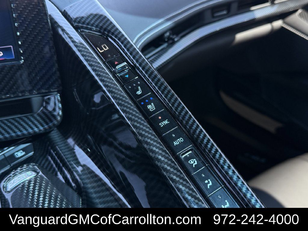 Used 2025 Chevrolet Corvette E-Ray w/ Stealth Interior Trim Package AWD/4WD image 27