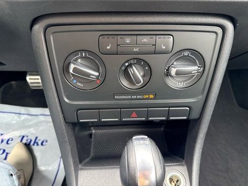 Used 2013 Volkswagen Beetle 2.0T image 26
