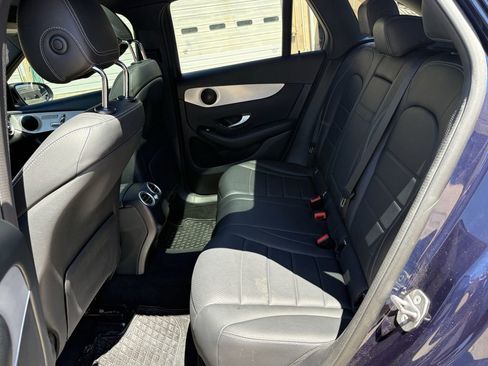 Used 2020 Mercedes-Benz GLC 300 image 24