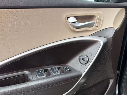 Used 2017 Hyundai Santa Fe Sport w/ 2.4L Tech Package 04 image 13