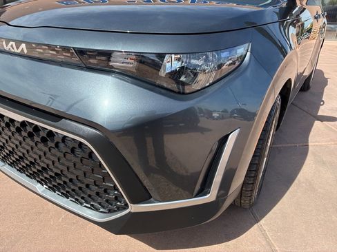 Certified 2025 Kia Soul LX w/ LX Technology Package image 3