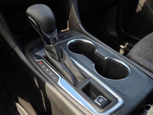 Used 2023 Chevrolet Equinox LT image 27