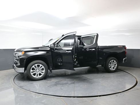 Used 2023 Chevrolet Silverado 1500 LTZ AWD/4WD image 33