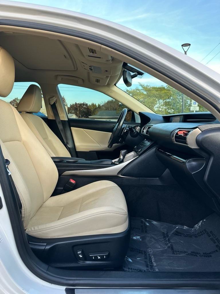 Used 2015 Lexus IS 250 AWD w/ Navigation System Package image 15