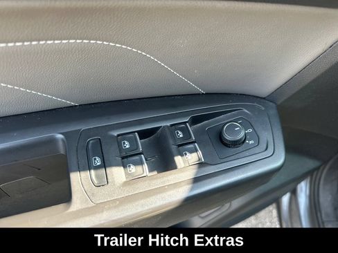 Used 2023 Volkswagen Atlas SE w/ Panoramic Sunroof Package AWD/4WD image 11