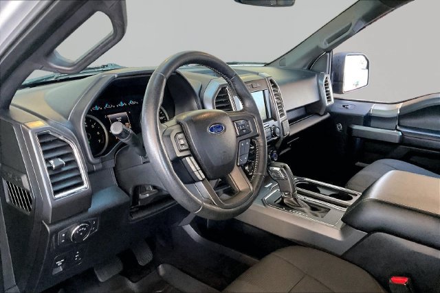 Used 2016 Ford F150 XLT w/ Equipment Group 302A Luxury RWD image 12