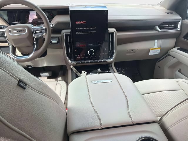 New 2026 GMC Yukon Denali w/ Denali Reserve Package AWD/4WD image 13