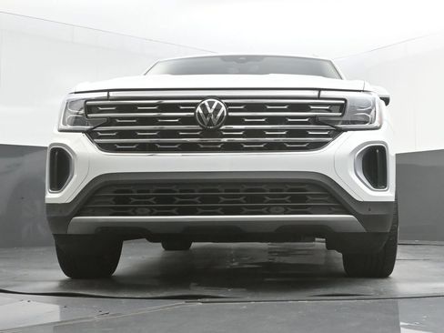 Used 2024 Volkswagen Atlas SEL AWD/4WD image 53