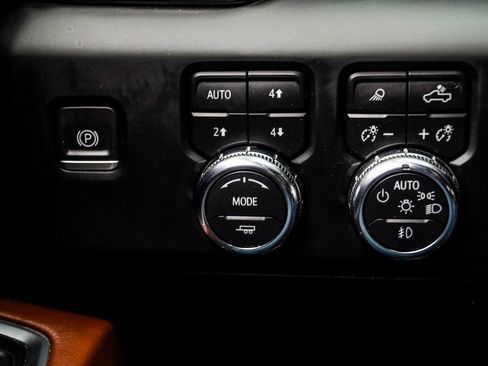 Used 2024 GMC Sierra 2500 Denali Ultimate image 37