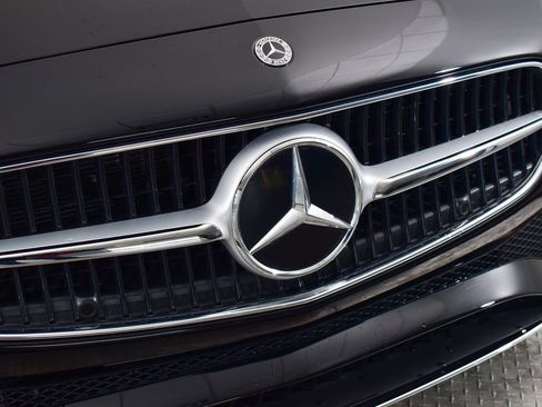 Certified 2025 Mercedes-Benz C 300 4MATIC Sedan image 9