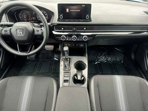 Used 2025 Honda Civic Sport image 13
