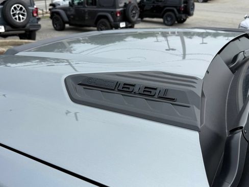 Used 2025 Chevrolet Silverado 2500 Custom w/ Custom Blackout Package AWD/4WD image 11