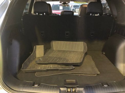 Used 2022 Ford Escape SEL image 8