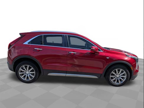 Certified 2020 Cadillac XT4 Premium Luxury w/ Enhanced Visibility Package FWD image 3