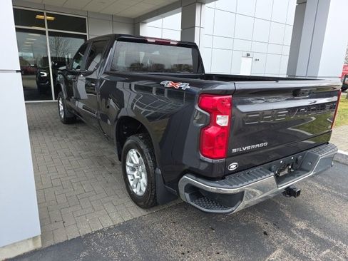 Used 2023 Chevrolet Silverado 1500 LT image 2