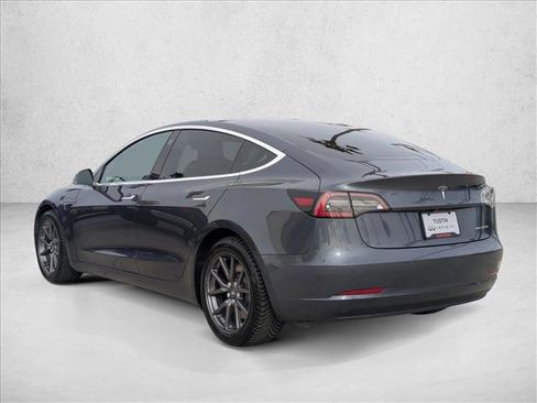 Used 2020 Tesla Model 3 Long Range image 8
